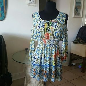 NWOT Boston Proper beautiful top Size M